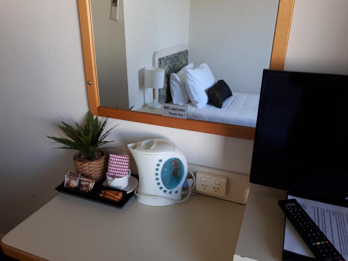 Crest Motor Inn Queanbeyan Dış mekan fotoğraf